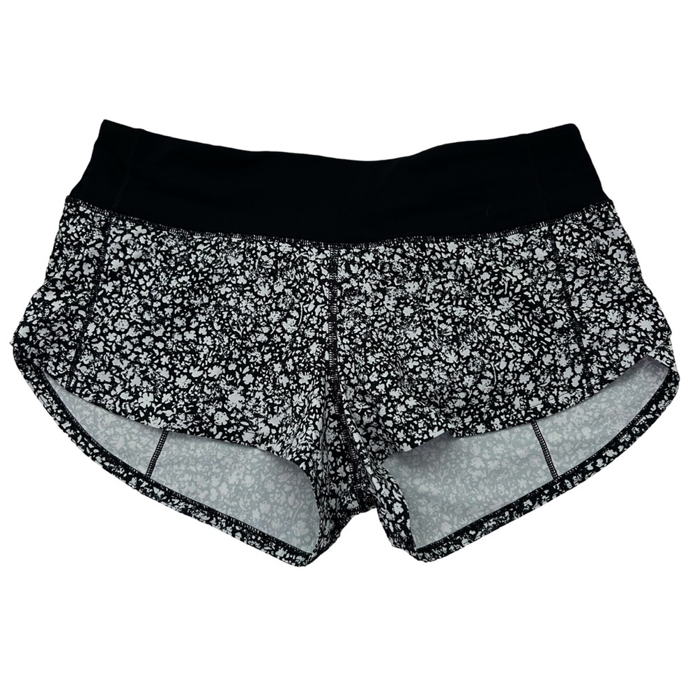 Lululemon Low Rise 2.5” Speed Up Shorts - Floral Print